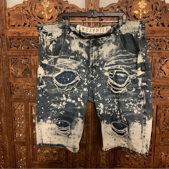 Encrypted Men’s 46 Distressed Denim Shorts Bleach Splatter - Picture 5 of 16